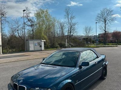 Usata BMW 318 Cabriolet 150 CV (110 kW) 2001 Blu Cabrio