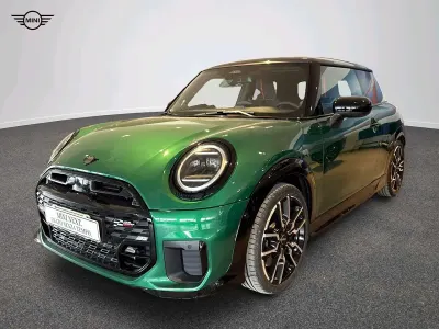 Usata Mini John Cooper Works 156 CV (114 kW) 2025 Verde Utilitaria