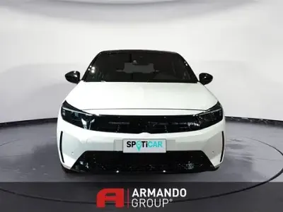 Usado Opel Corsa 110 HP (80 kW) 2025 Branco Citadino