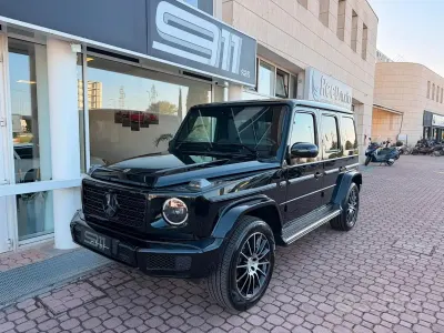 Usata Mercedes G500 AMG line 421 CV (309 kW) 2023 Verde SUV