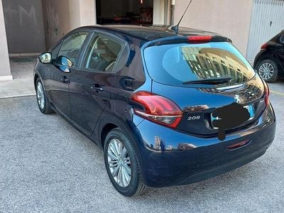 Usata Peugeot 208 82 CV (60 kW) 2019 Blu Utilitaria