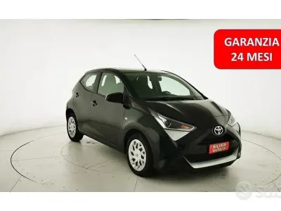Usata Toyota Aygo Business Edition 72 CV (52 kW) 2020 Nero metallizzato Utilitaria