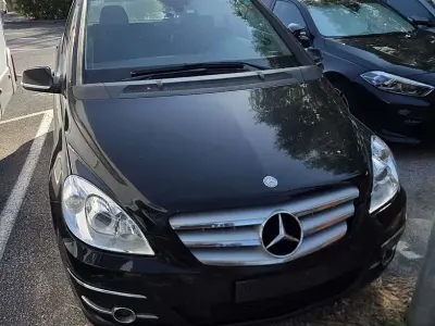 Usata Mercedes B200 Premium 140 CV (102 kW) 2010 Nero Monovolume
