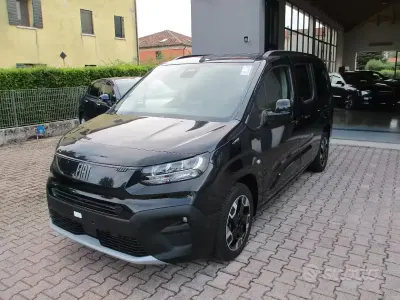 Nuova Fiat Qubo La Prima 131 CV (96 kW) 2026 Nero Monovolume
