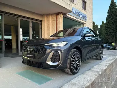 Usata Audi Q5 Sportback S-Line 204 CV (150 kW) 2025 Grigio scuro SUV