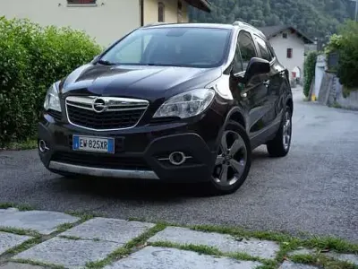 Usata Opel Mokka Cosmo 131 CV (96 kW) 2014 Marrone SUV