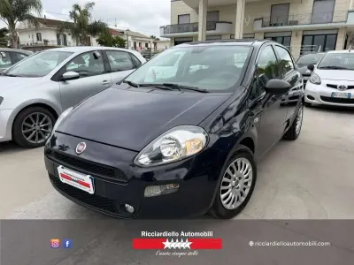 Usata Fiat Punto Street 95 CV (69 kW) 2018 Blu/azzurro Utilitaria