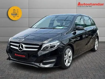 Usata Mercedes 180 Business 122 CV (89 kW) 2018 Nero Berlina