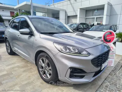 Usata Ford Kuga ST-Line 120 CV (88 kW) 2022 Grigio SUV