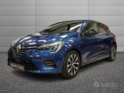 Usata Renault Clio V Techno 145 CV (106 kW) 2023 Blu/azzurro Berlina
