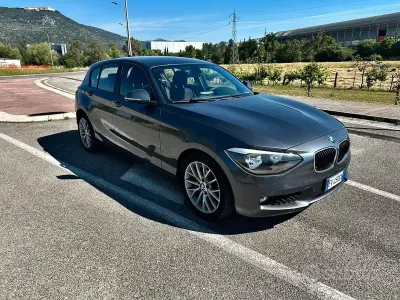 Usata BMW 116 116 CV (85 kW) 2014 Grigio Utilitaria