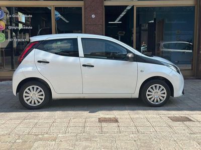 Bianco Usata 2021 Toyota Aygo Connect Style Utilitaria | 10.990 € (Buon prezzo)