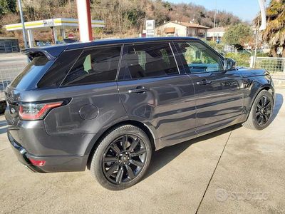 Käytetty Land Rover Range Rover Sport 306 HP (225 kW) 2021 Harmaa Katumaasturi