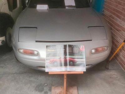 Usata Mazda MX5 115 CV (84 kW) 1991 Grigio Cabrio