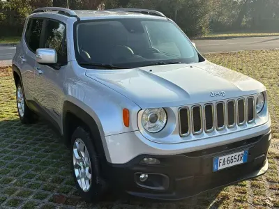 Usata Jeep Renegade Limited 140 CV (102 kW) 2015 SUV
