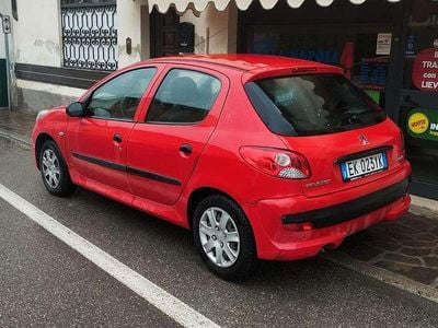 Usata Peugeot 206 60 CV (44 kW) 2011 Rosso Berlina