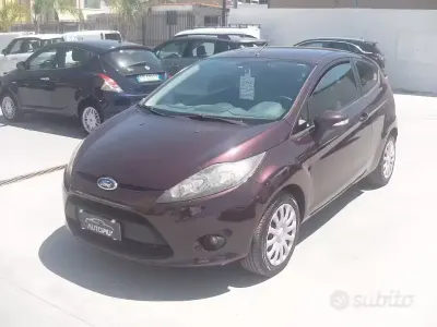 Usata Ford Fiesta 92 CV (67 kW) 2009 Viola Berlina