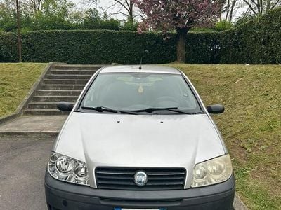 Usata Fiat Punto 60 CV (44 kW) 2006 Grigio Utilitaria