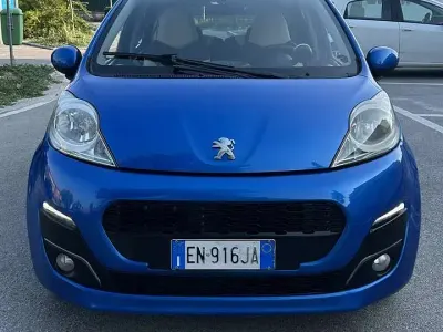 Usata Peugeot 107 68 CV (50 kW) 2013 Other Utilitaria