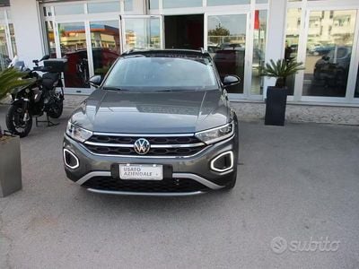 Usata VW T-Roc Style 116 CV (85 kW) 2025 Grigio SUV