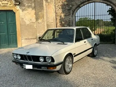 Usata BMW 520 125 CV (91 kW) 1983 Berlina