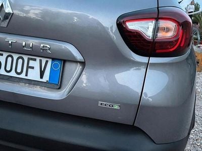 Usata Renault Captur 90 CV (66 kW) 2017 Grigio SUV