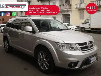 Usado Fiat Freemont 140 HP (102 kW) 2013 Prateado SUV