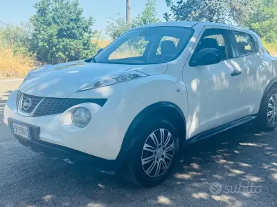 Usata Nissan Juke Acenta 117 CV (86 kW) 2011 Bianco SUV