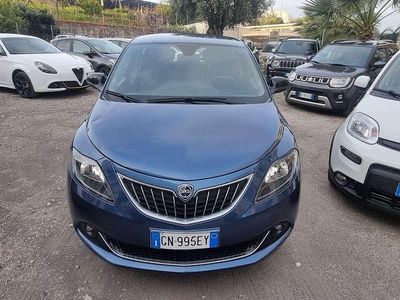 Usata Lancia Ypsilon Gold 69 CV (50 kW) 2023 Blu Utilitaria