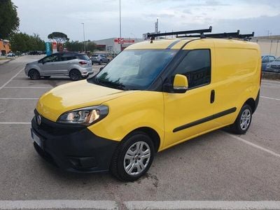 Usata Fiat Doblò 95 CV (69 kW) 2018 Giallo Monovolume
