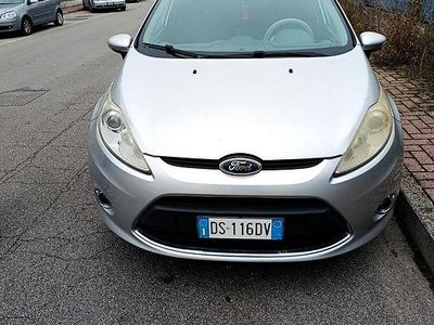 Usata Ford Fiesta 68 CV (50 kW) 2008 Grigio Utilitaria