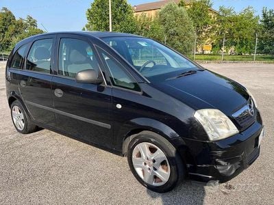 Begagnad Opel Meriva Club 90 HK (66 kW) 2009 Svart Minibuss