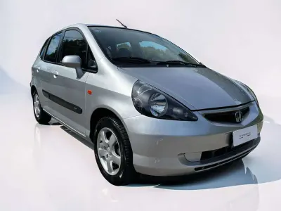 Usata Honda Jazz 83 CV (61 kW) 2003 Argento Utilitaria