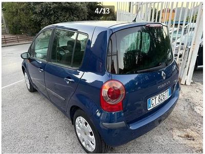 Usata Renault Modus 70 CV (51 kW) 2004 Blu Monovolume