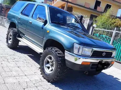 Usata Toyota 4 Runner 90 CV (66 kW) 1992 Verde SUV