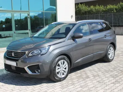 Begagnad Peugeot 5008