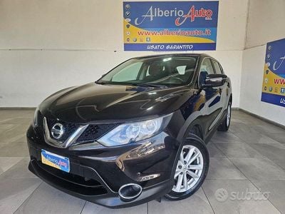 Begagnad Nissan Qashqai Acenta Premium 110 HK (80 kW) 2016 Svart SUV