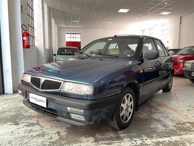Usata Lancia Delta 74 CV (54 kW) 1994 Blu Utilitaria