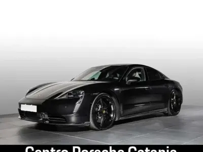Usata Porsche Taycan Turbo 141 kW (193 CV) 2022 Nero Berlina