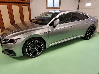 Usata VW Arteon Sportline 190 CV (139 kW) 2018 Grigio Utilitaria
