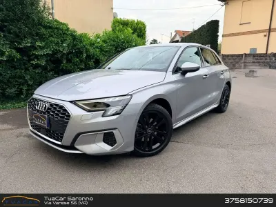 Usado Audi A3 Business 150 CV (110 kW) 2023 Gris Berlina