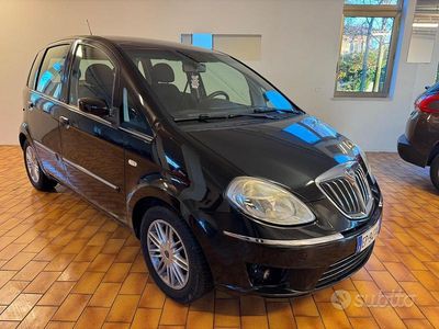 Usata Lancia Musa 90 CV (66 kW) 2009 Nero Monovolume