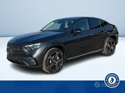 Nuova Mercedes GLC300e 2026 Grigio Coupé