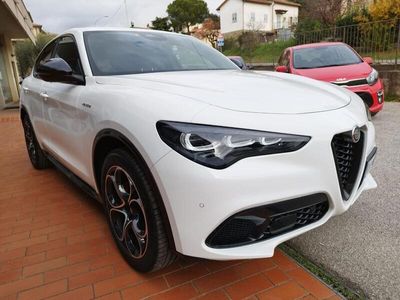 Usata Alfa Romeo Stelvio Veloce 210 CV (154 kW) 2024 Bianco SUV