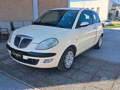 Usata Lancia Ypsilon 59 CV (43 kW) 2006 Beige Utilitaria
