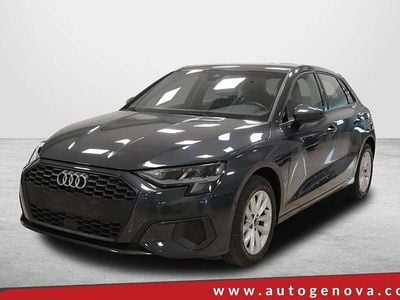 Grigio Usata 2022 Audi A3 Attraction Berlina | 24.800 € (Buon prezzo)