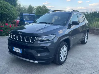 Usata Jeep Compass Limited 131 CV (96 kW) 2022 Grigio SUV