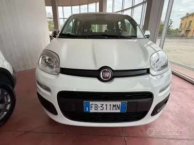 Gebraucht Fiat Panda Lounge 80 PS (58 kW) 2016 Weiß Kleinwagen