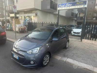 Usata Hyundai i10 Edition 69 CV (50 kW) 2016 Blu Utilitaria