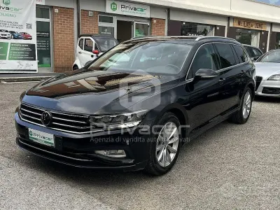 Usata VW Passat Business 150 CV (110 kW) 2023 Nero Station wagon